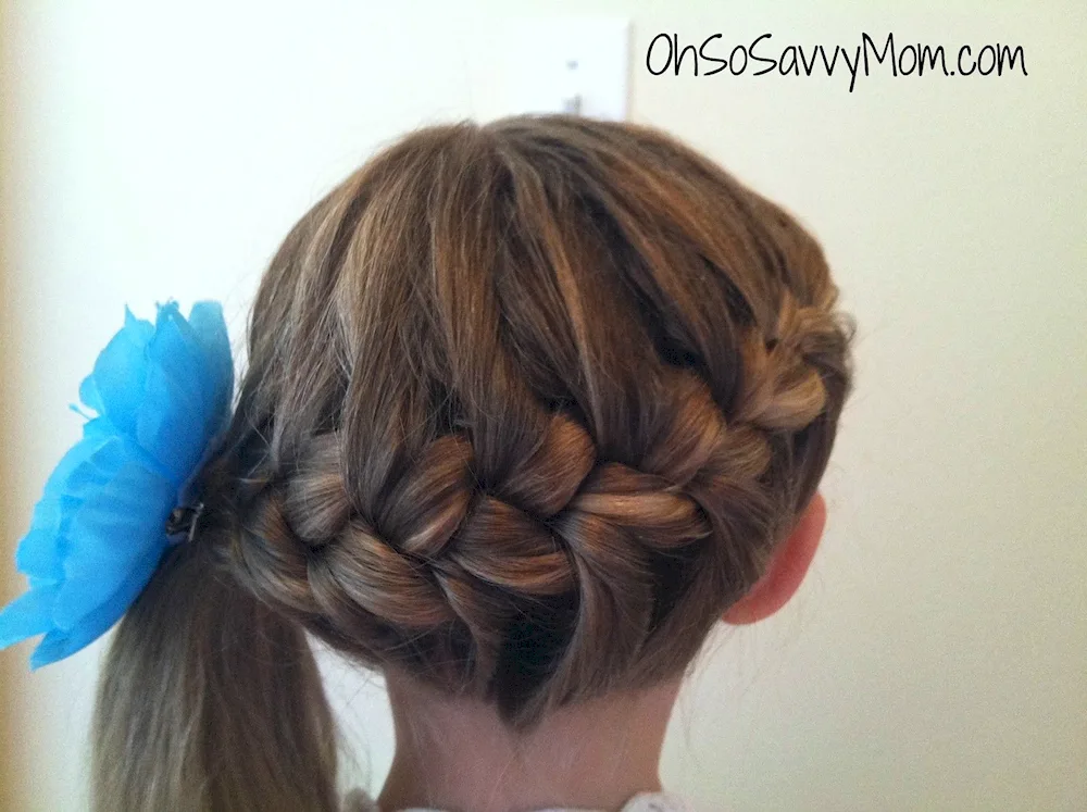 Bow hairstyle