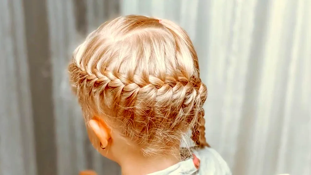 Basket hairstyle for girl