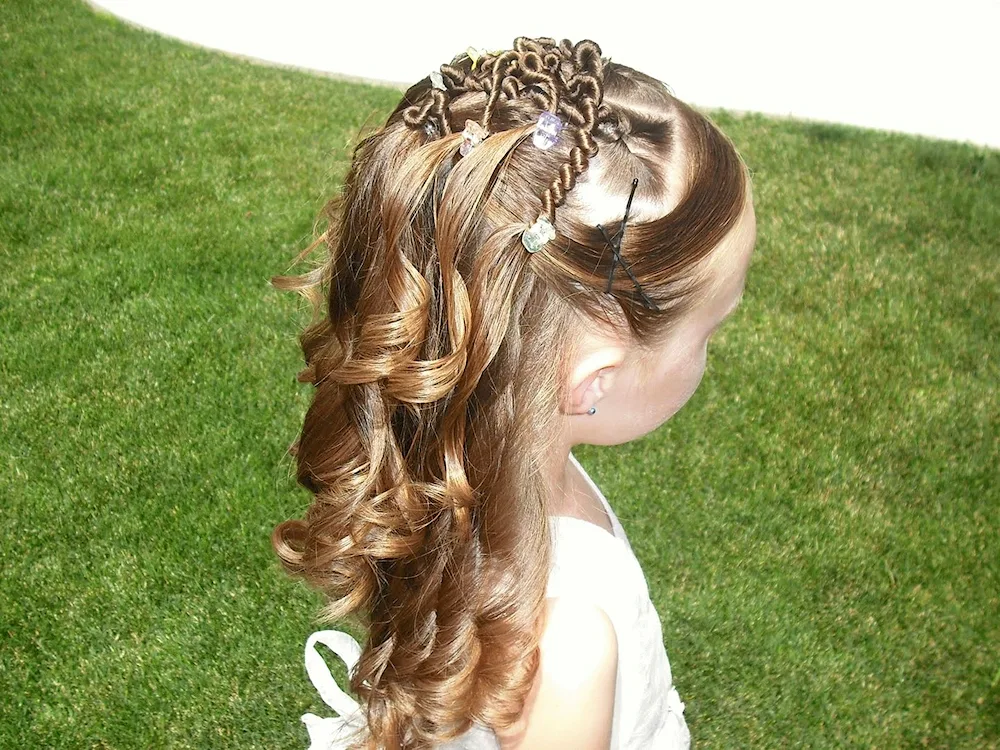 Girl prom hairstyles for kindergarten