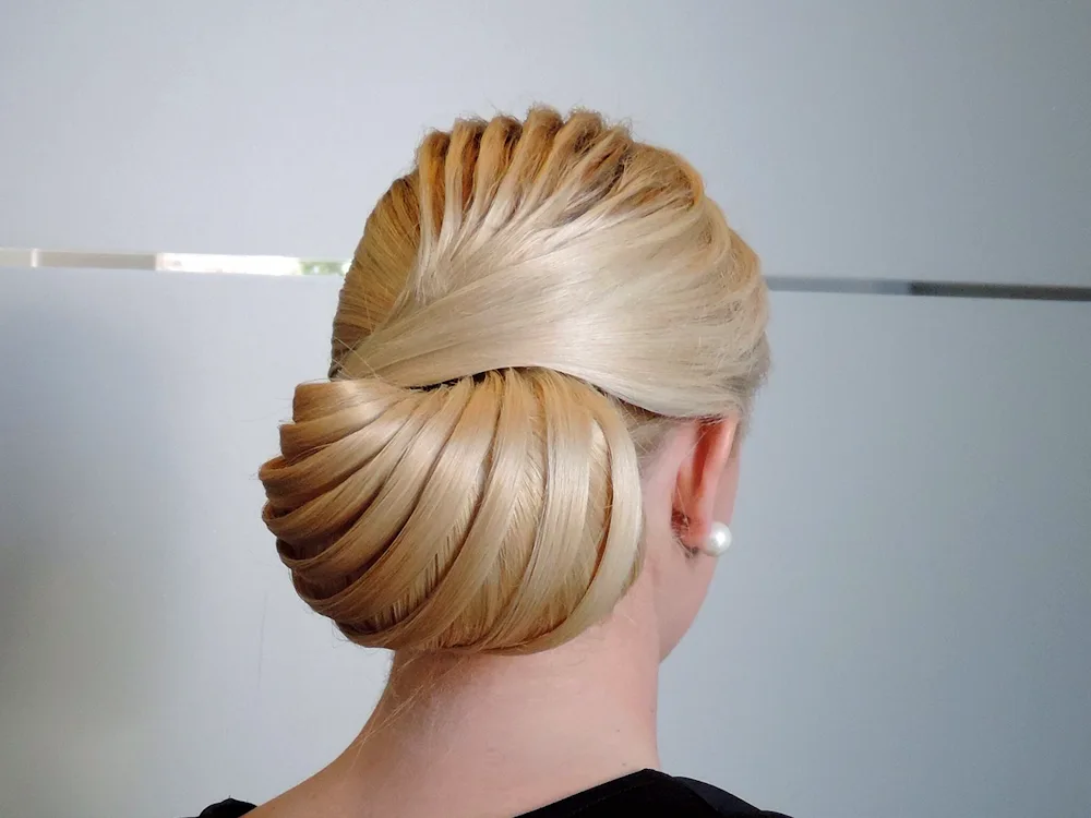 Shell hairstyle