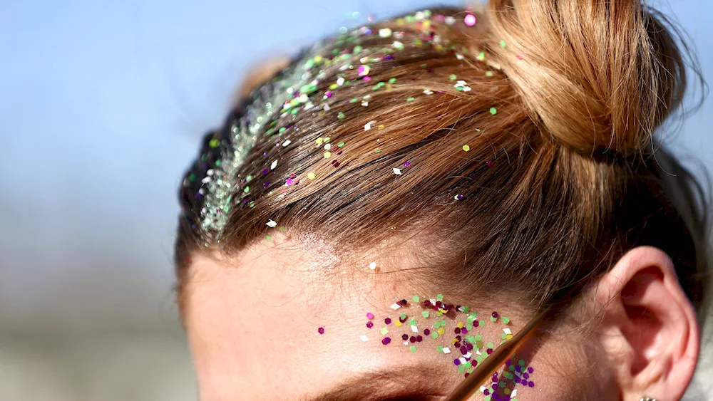 Glitter hairstyle