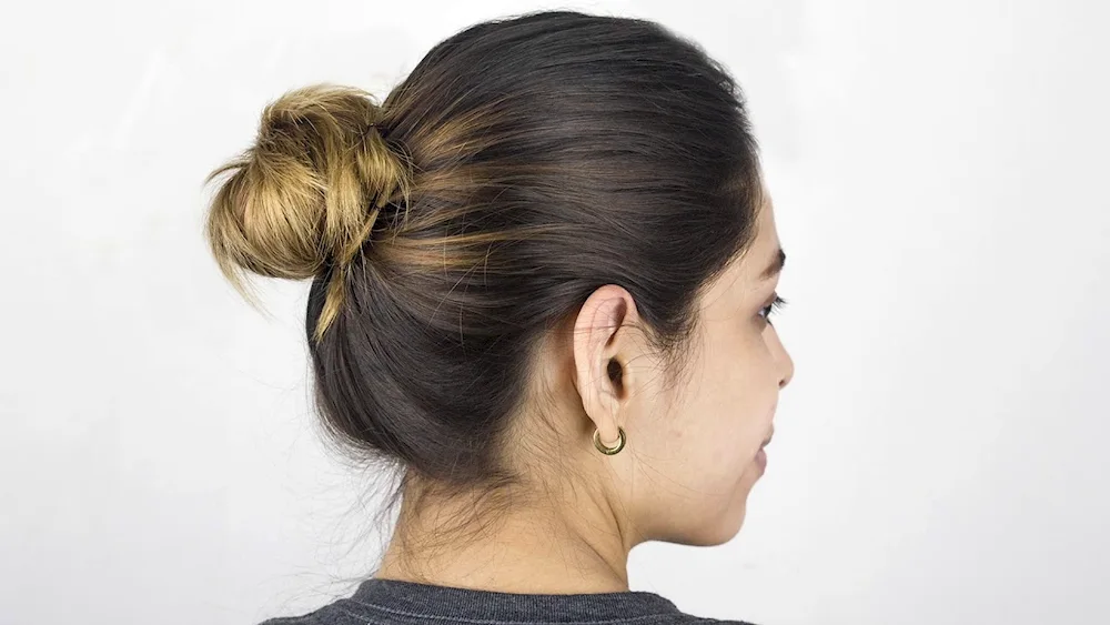 Bella Hadid sleek bun