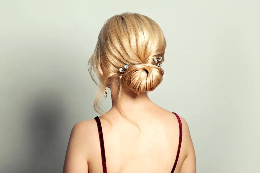 Bun hairstyle on the back of the head