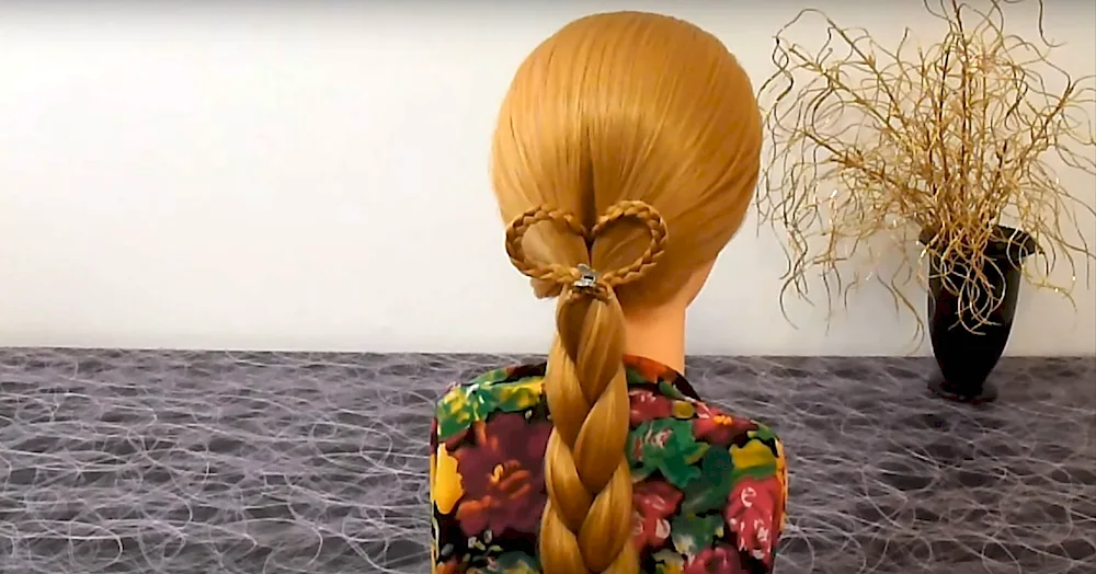 Hair braiding heart