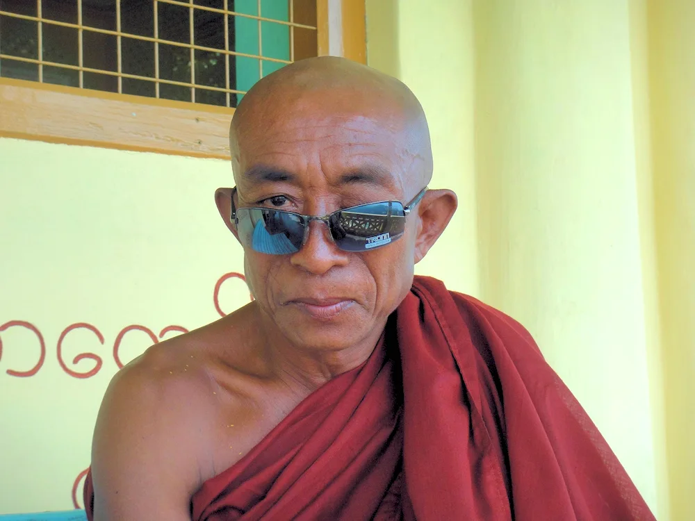 Buddhist hairstyle