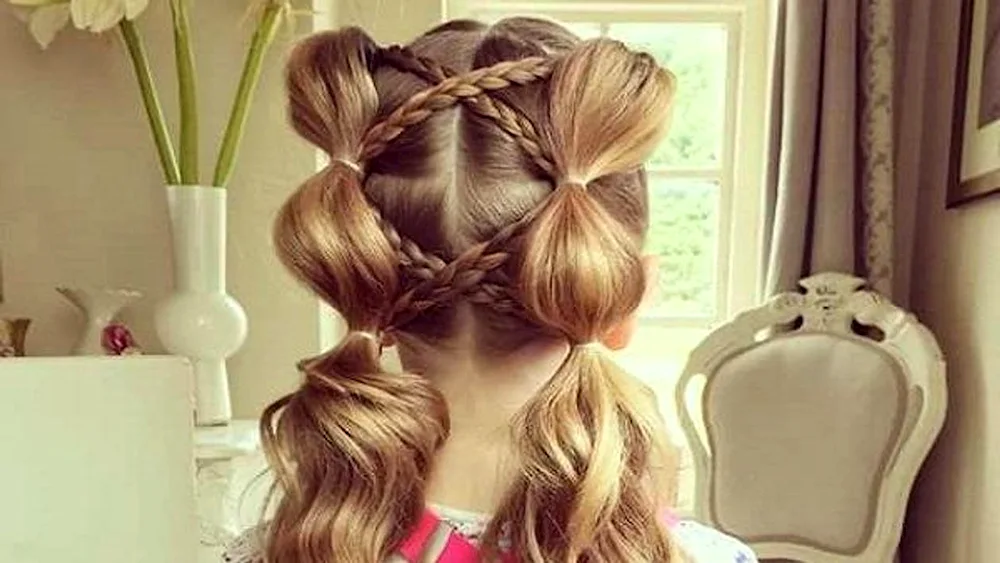Beautiful and simple hairstyles for long hair