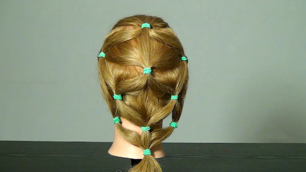 Hair with silicone rubber bands