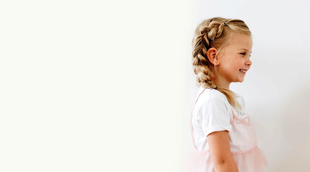 Girl hairstyles for medium hair for school in 5 minutes