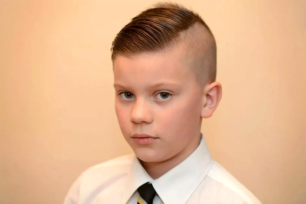 Fashionable haircuts for teens