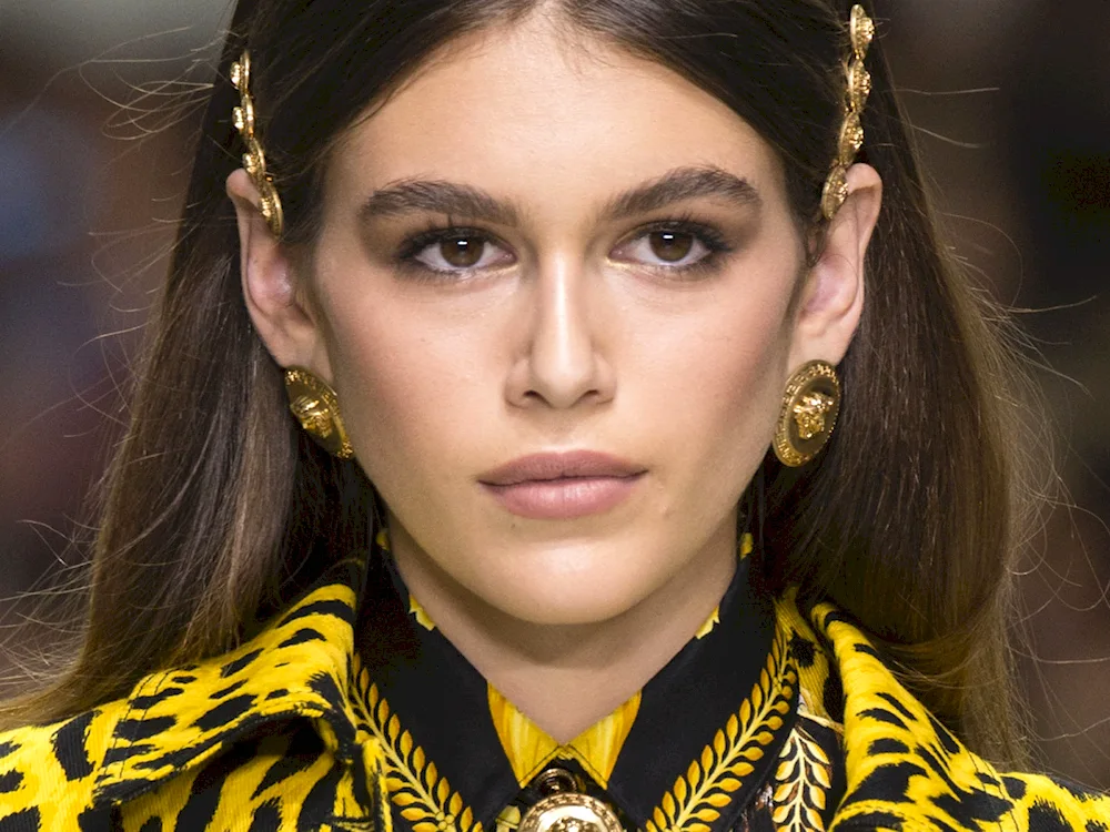 Women's catwalk hairstyles