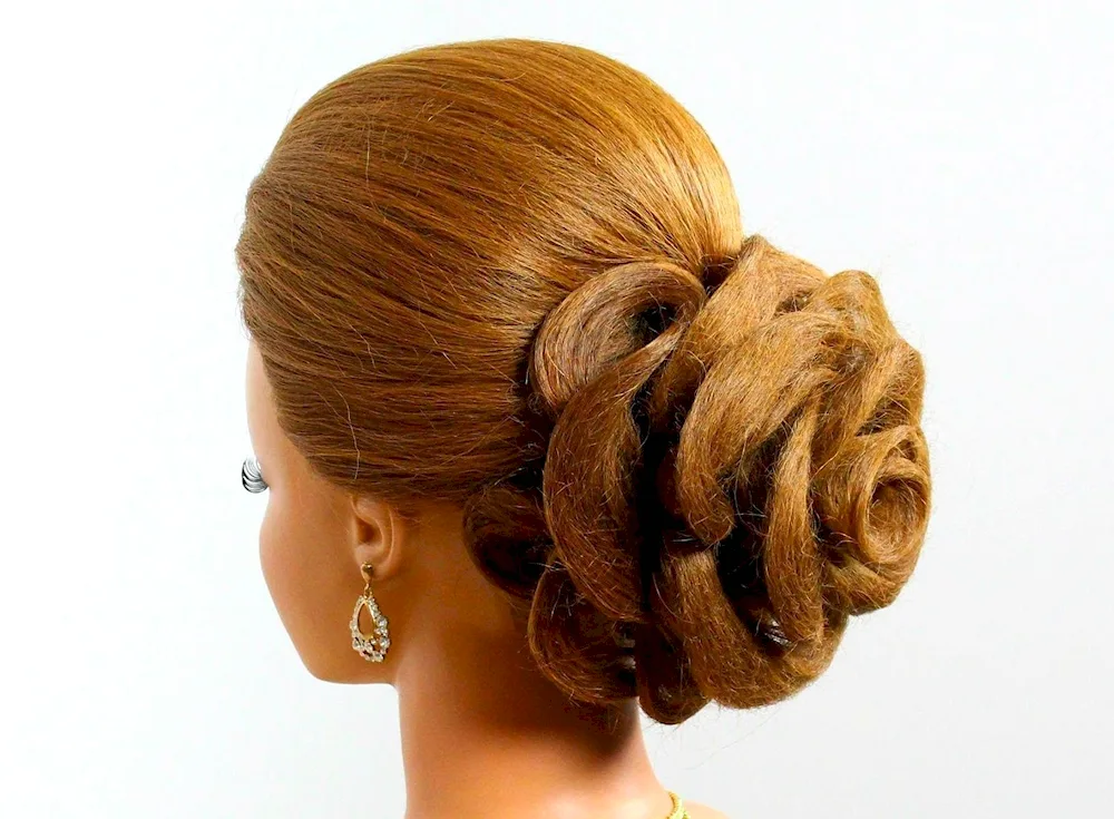 Middle hair hairstyles
