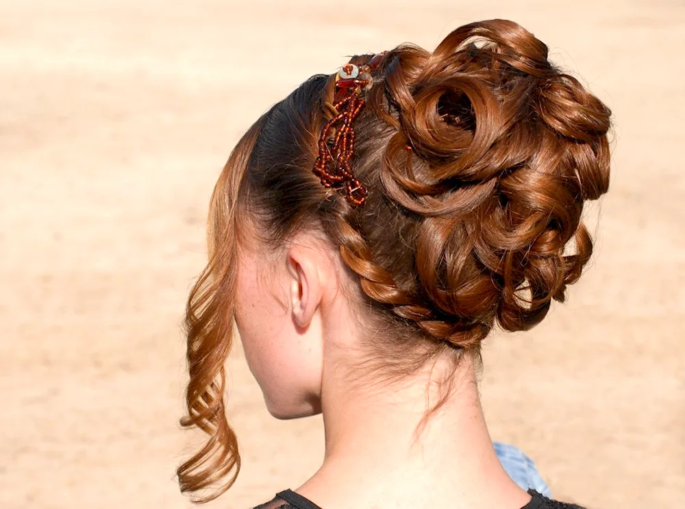 Ball hairstyle