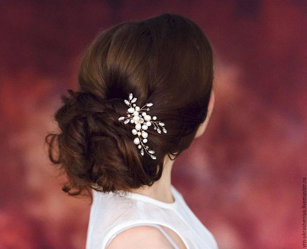 Wedding jewellery for hair