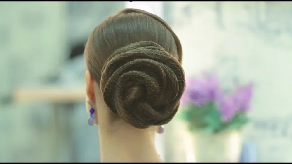 Girls hairstyles with hairnet