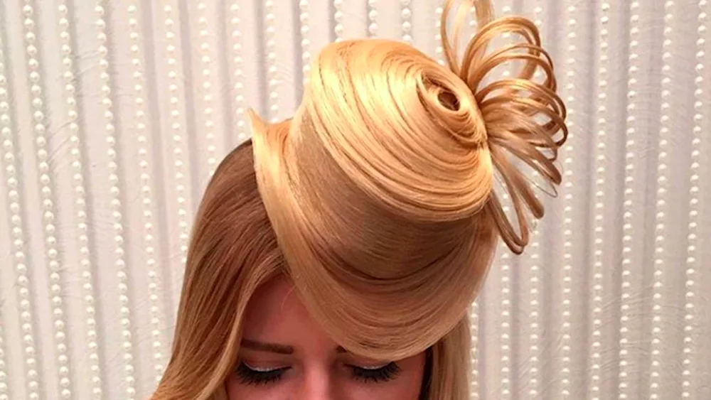 Hat hairstyles made of hair