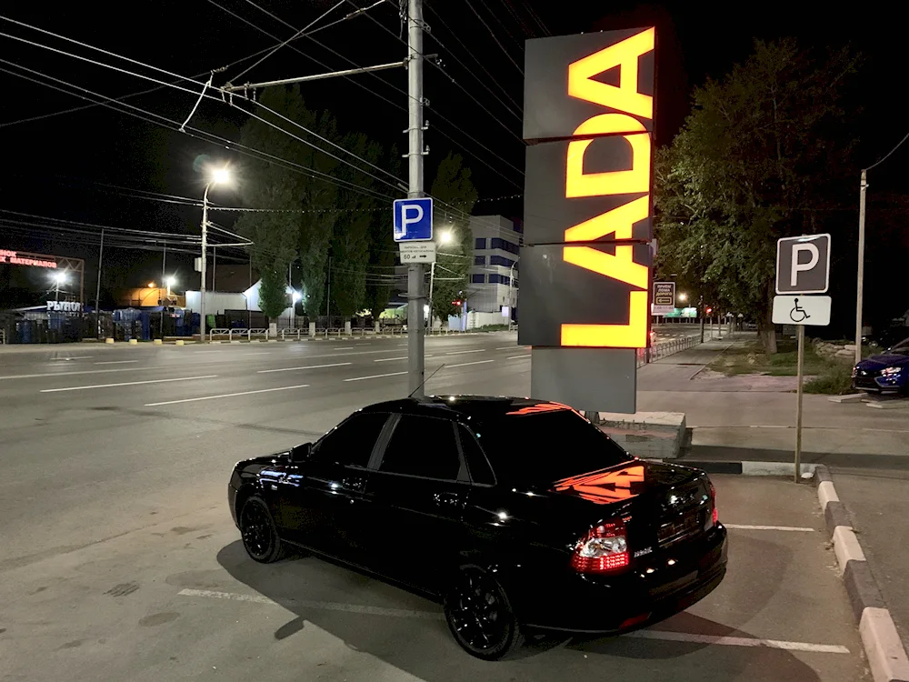 Lada Priora 2 black