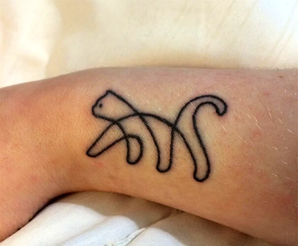 Simple henna tattoos