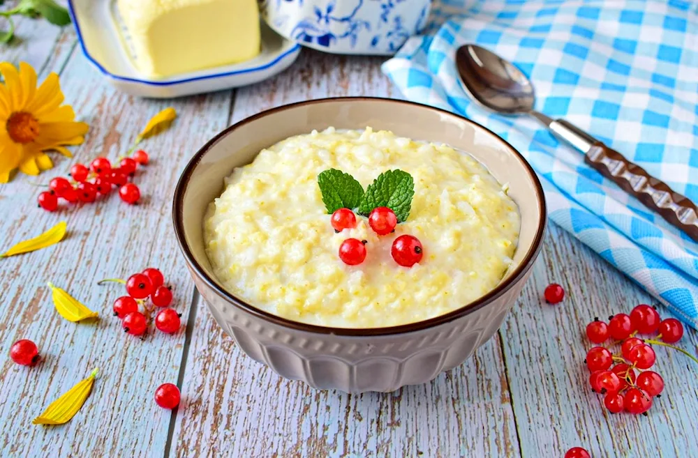 Sandy porridge with milk