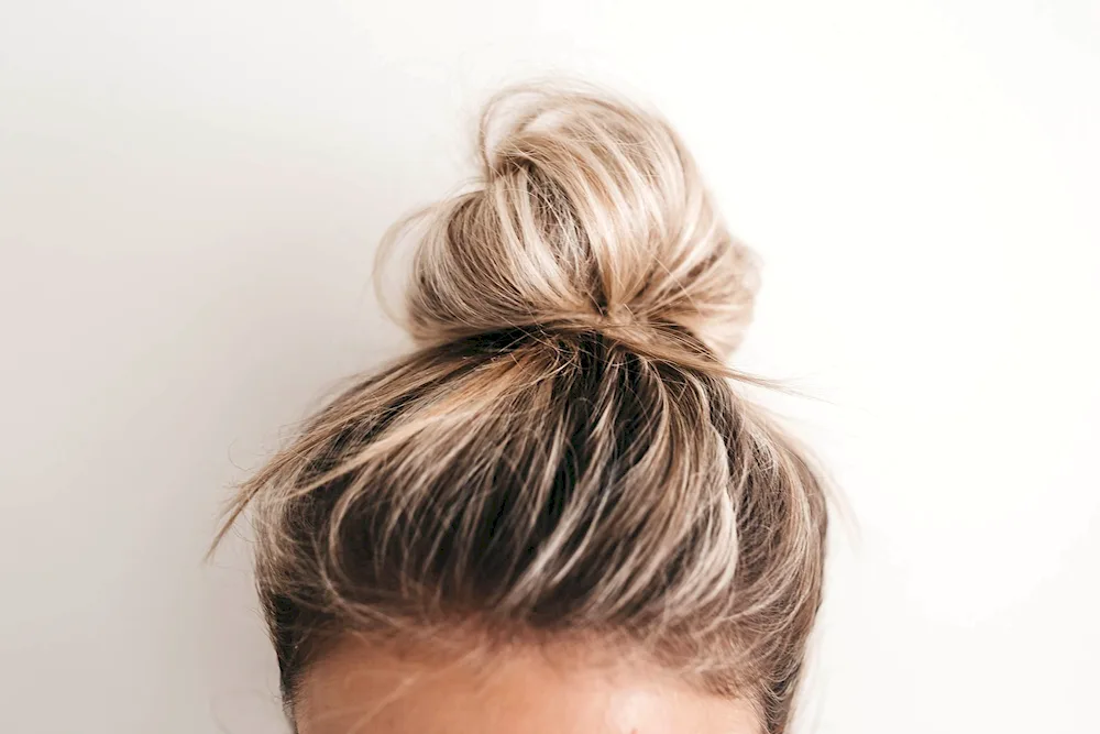 Bun on top of the head