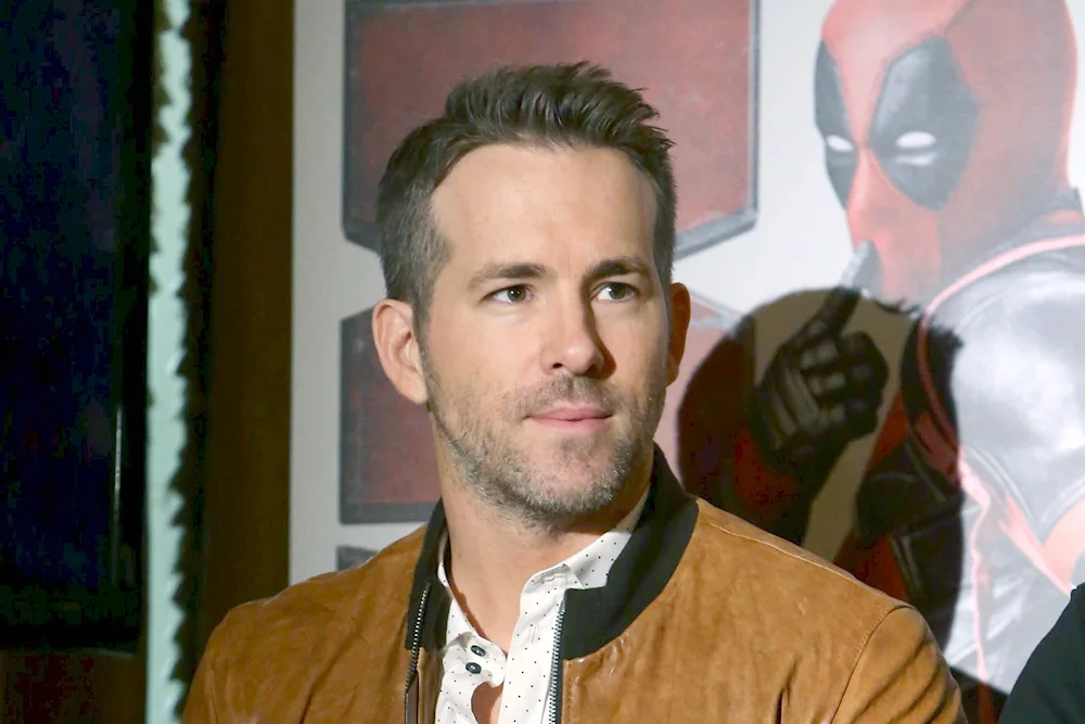Ryan Reynolds haircut
