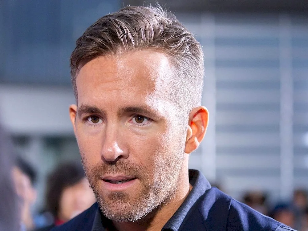 Ryan Reynolds short haircut