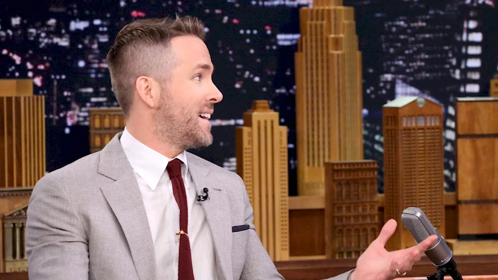 Ofyan Reynolds haircut