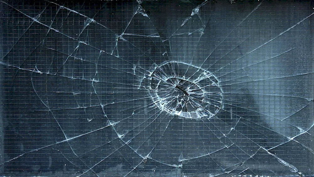 Shattered screen screen