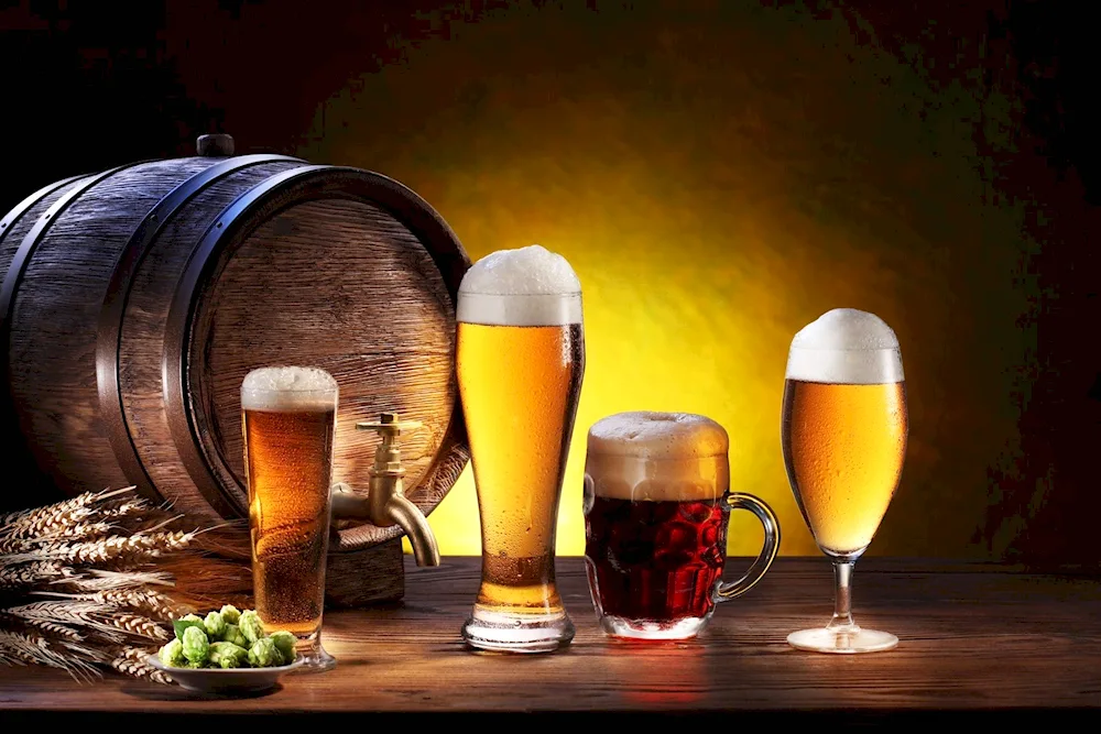 Barrel beer glasses