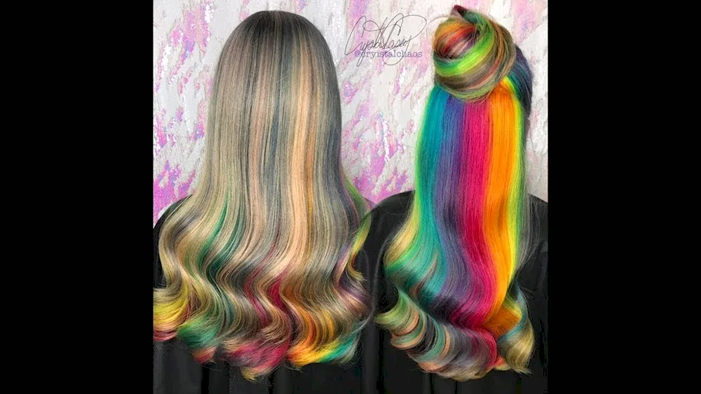 Hairs with colourful strands