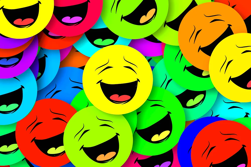 Miley faces wallpaper