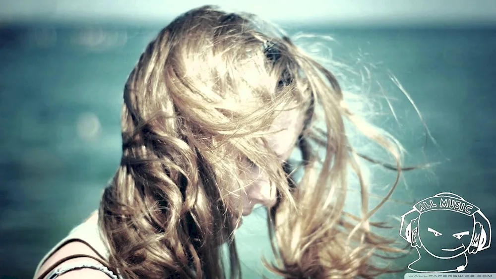 Light blonde hair in girls