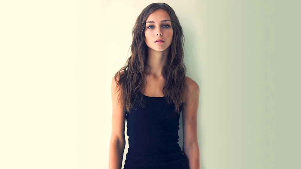 Rachel Cook model