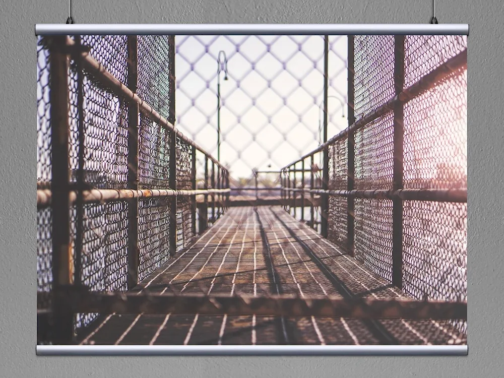 Lattice prison