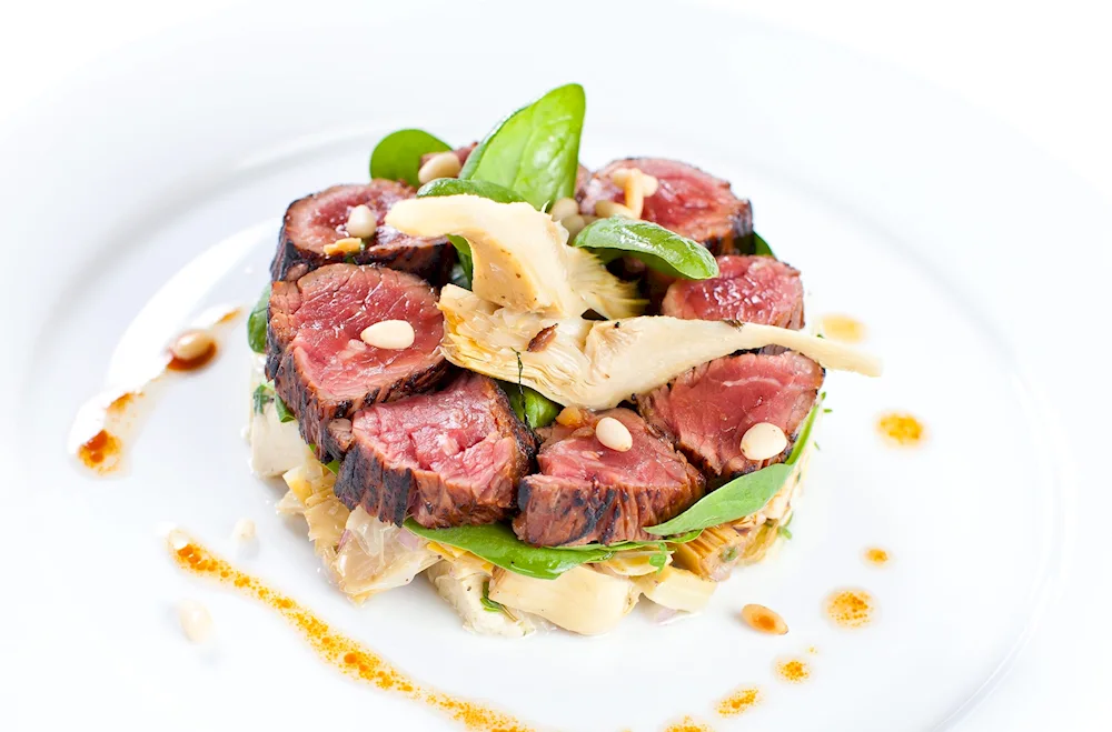 Beef arugula cherry salad