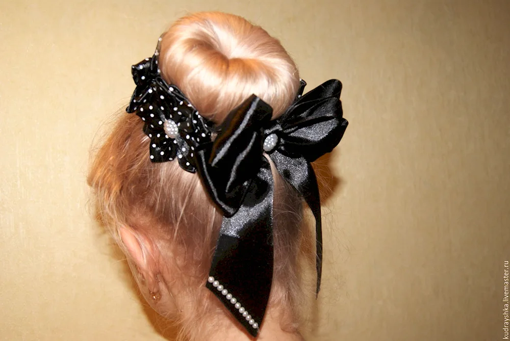 Handbows for bump
