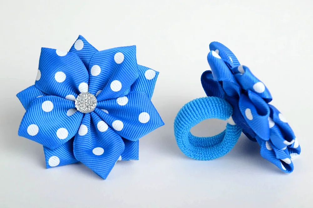 Ribbon bows