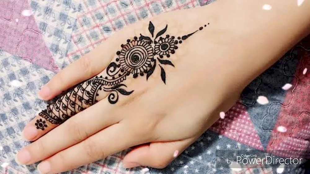 Mehendi on hand