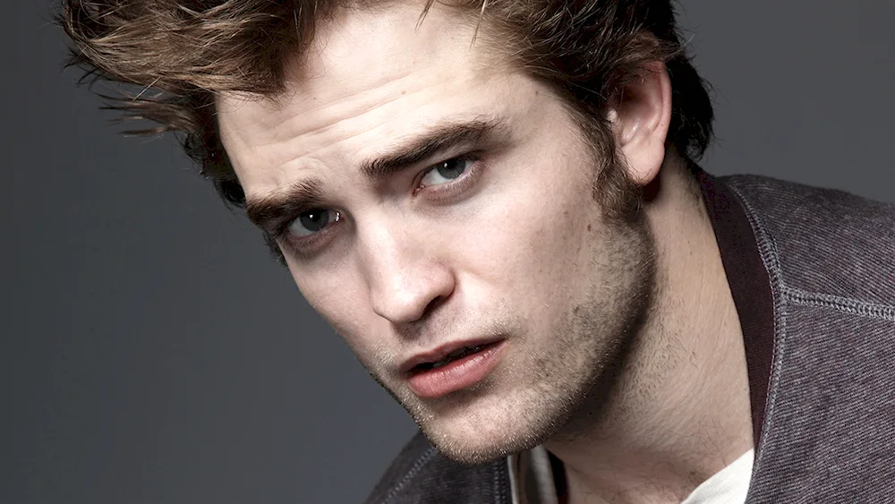 Robert Pattinson