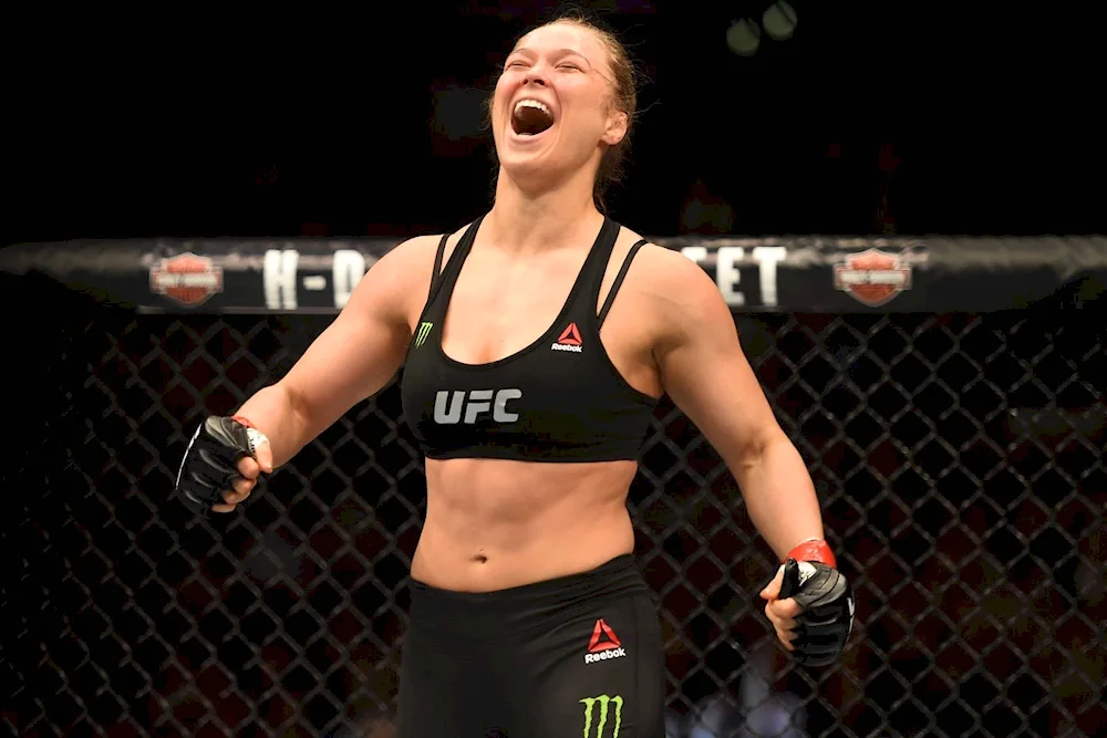 Ronda Rousey yoofs