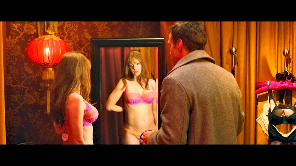 Rose Byrne naked from films