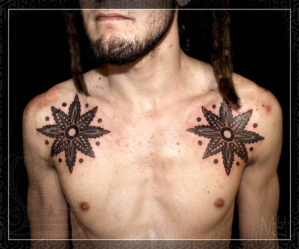 Four-pointed star tatoo