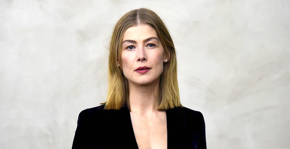 Rosamund Pike