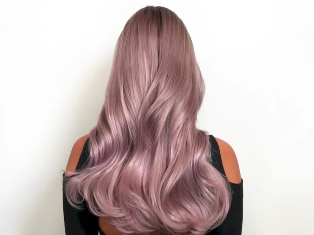 Kylie Jenner blonde