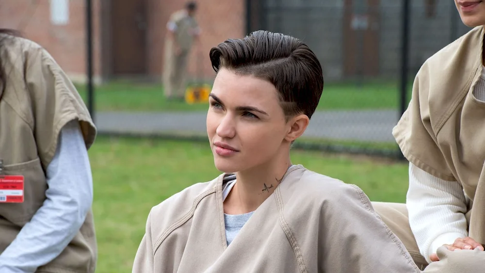 Tomboy curly haircut