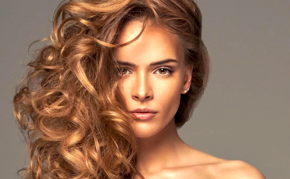 Russo Amber hair colour