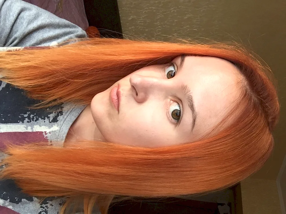 Hnail dye