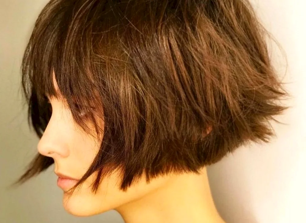 Gradirovannoe Bob haircut