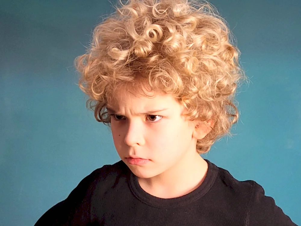 Polina curly girl