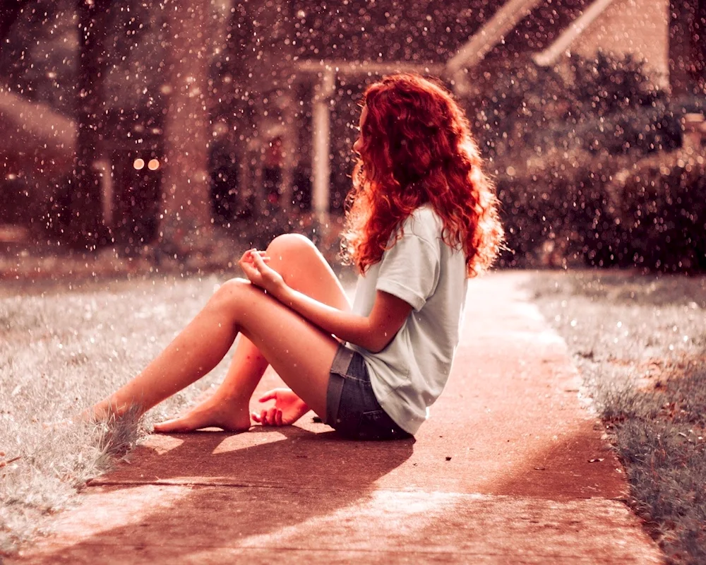 Red girl with back