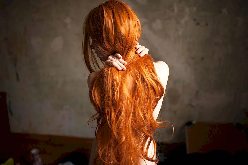Model Katrin Kühn redheaded